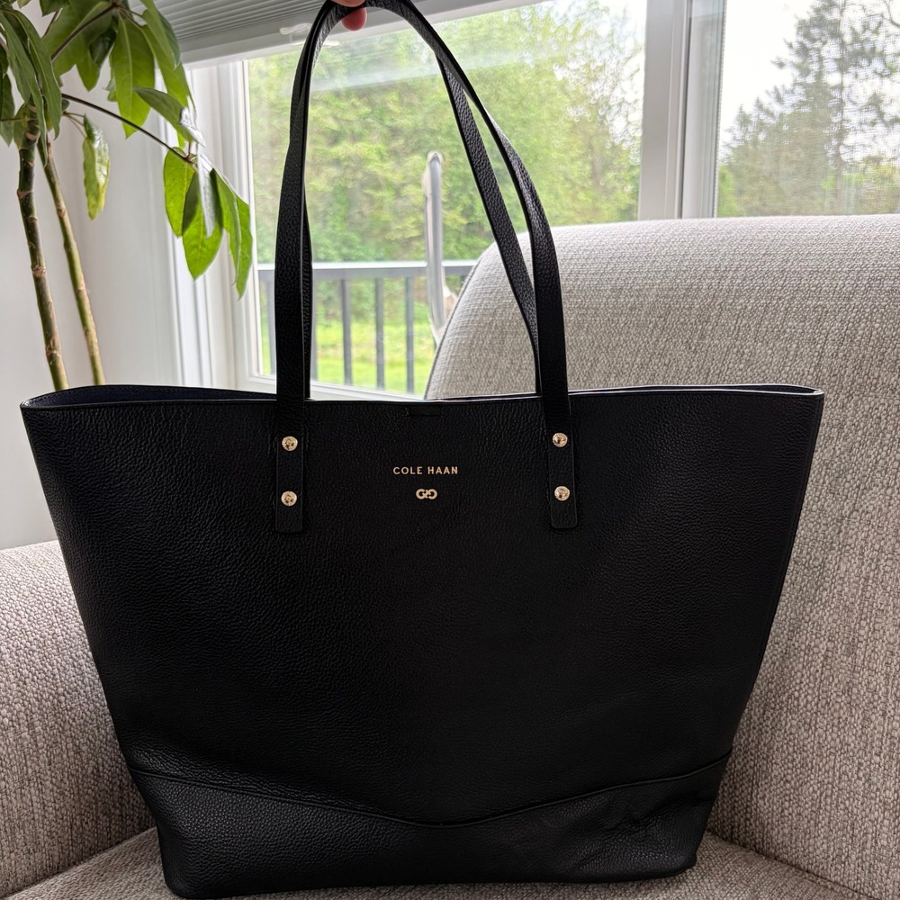 Cole Haan Tote Bag Large Minimalist Black Pebble Leather Gold Hardware Grand OS